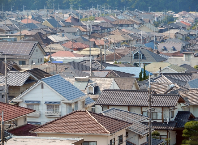 一般家屋の屋根の風景