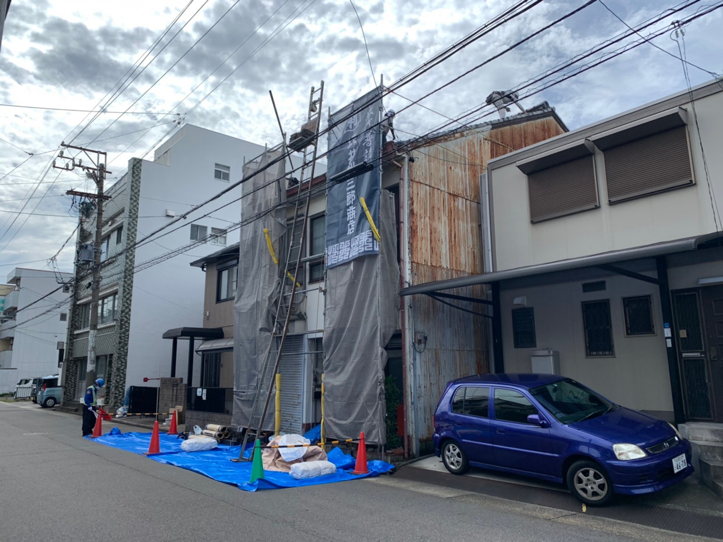 名古屋市西区にて屋根葺き替え・外壁一部張り替え工事を行いました１